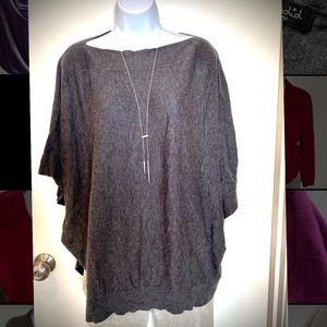 Splendid dark grey cotton pullover.